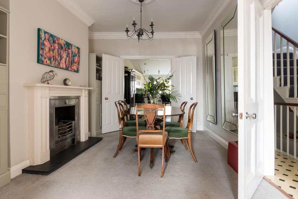 Four Bedroom Townhouse In Famous Suffolks Area Cheltenham Luaran gambar