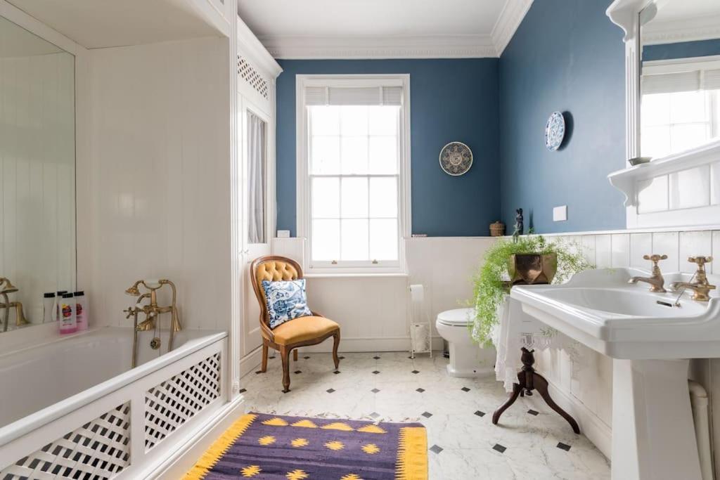 Four Bedroom Townhouse In Famous Suffolks Area Cheltenham Luaran gambar